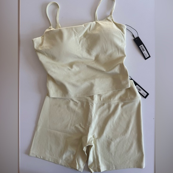 Oner Active Other - Oner Active Set in pastel yellow size Large NWT